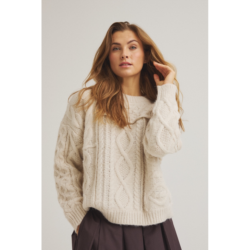ONE TWO LUXZUZ Gebreide Dames Kabeltrui Jelona Offwhite 