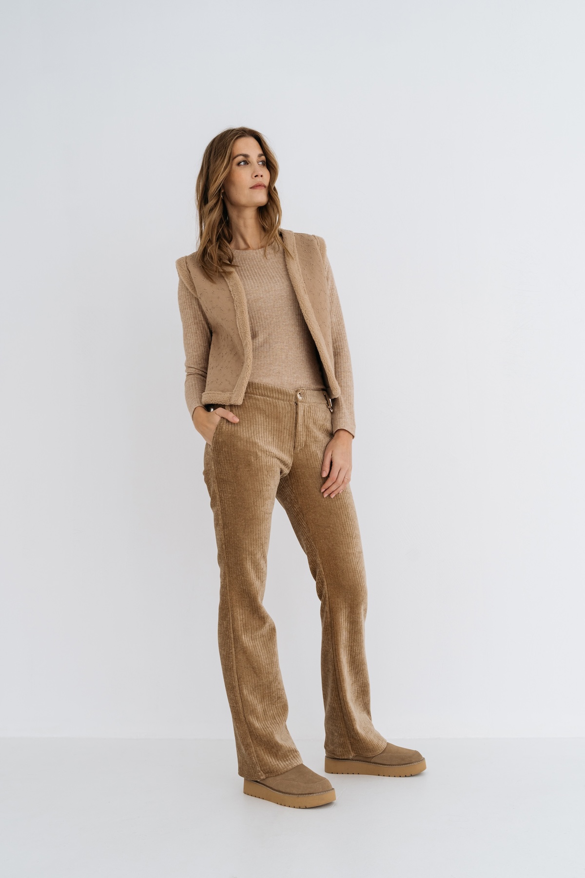 MAICAZZ Dames Gilet Paul Dark Sand  - Afbeelding 2