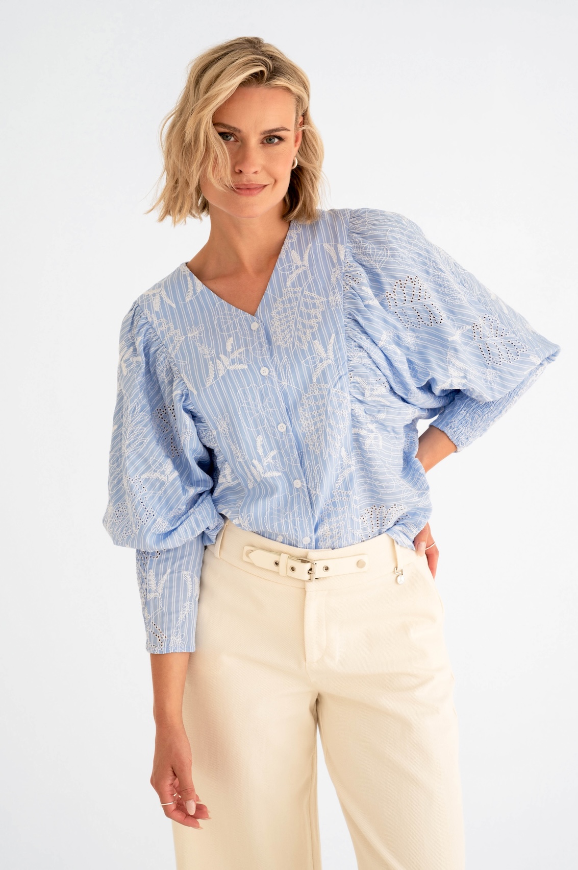 MAICAZZ Dames Blouse Shanhai Lichtblauw-Wit Gestreept  - Afbeelding 4