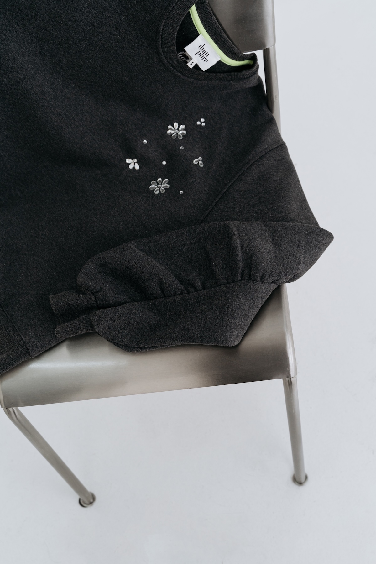 DNM PURE Dames Sweater Ella Antraciet Met Steentjes - Afbeelding 3