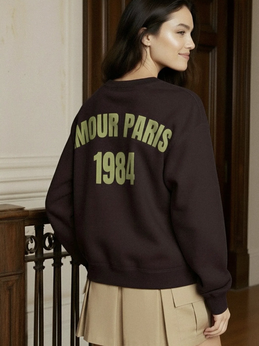 Hype Drop Dames Sweater Backprint Donkerbruin 