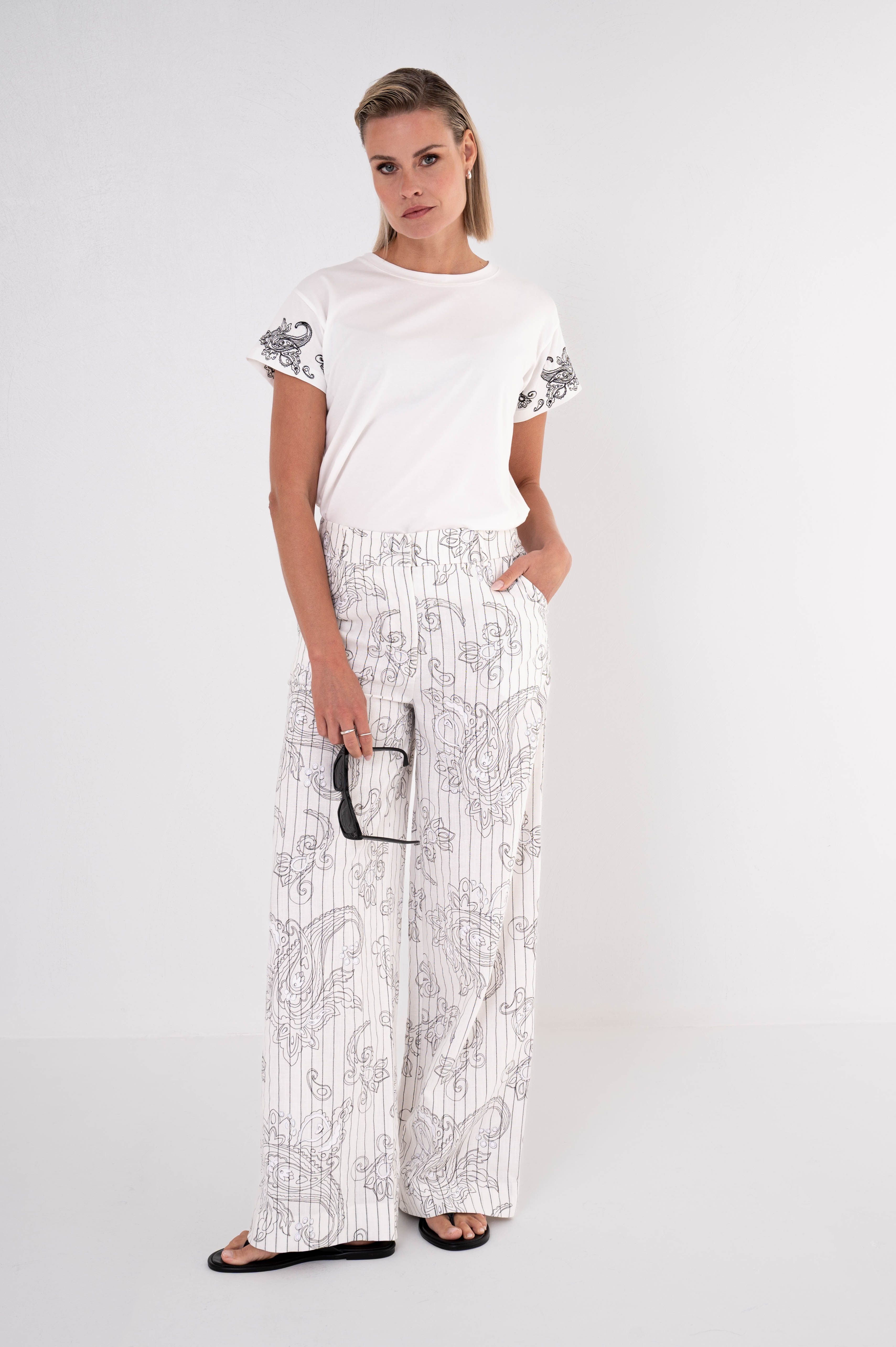 MAICAZZ T-Shirt Trevor Offwhite- Black 